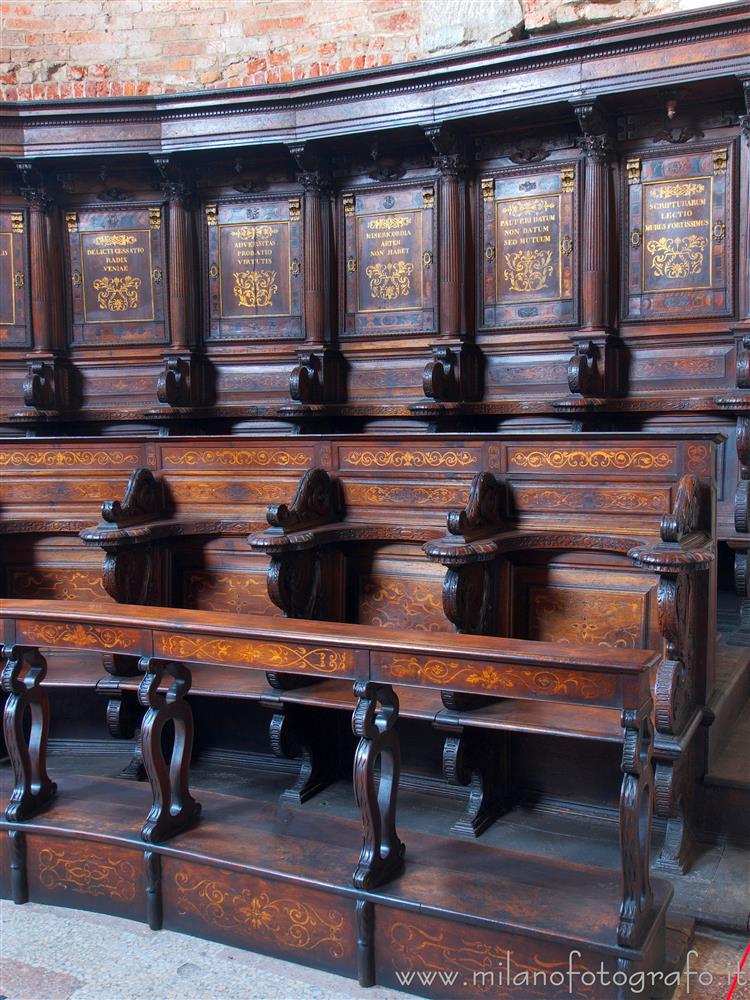 Milano - Alcuni stalli del coro della Basilica di San Simpliciano